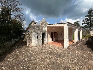 Foto Chalet in Via Villa Castelli 225, Martina Franca di 75 m² con 4 locali