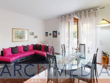 Foto Appartamento in Via Antelami, Olgiate Comasco Centro di 117 m²