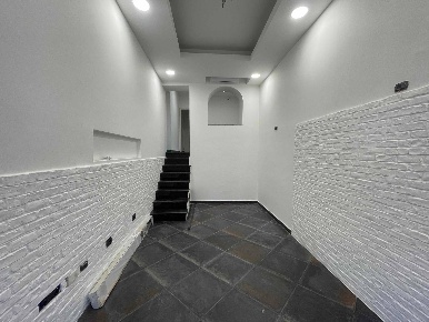 Foto Attività commerciale in Piazza Giovanni Martinez 30/R, Genova di 27 m²