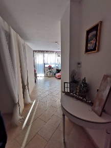 Foto Ufficio in via Aurelia SS 1, Camaiore Lido di Camaiore di 60 m²