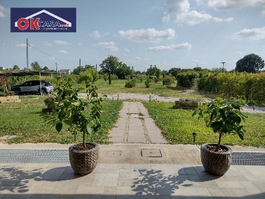 Foto Villa unifamiliare in Via Gelmetto, Verona Cà di David di 490 m²