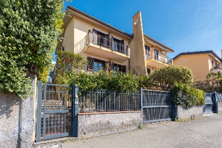 Foto Case semi ndipendenti in Via Enrico Berlinguer 5, Trecastagni