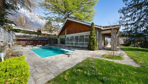 Foto Villa unifamiliare in via Billia 22, Saint-Vincent Centro di 700 m²