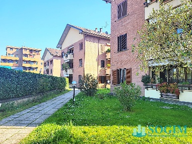 Foto Appartamento in Viale Sicilia 38, Monza Cederna di 86 m² con 3 locali