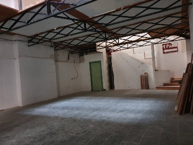 Foto Attività commerciale in Piazza Santa maria, Lucca di 210 m² in affitto