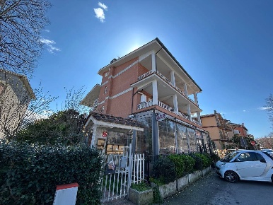Foto Appartamento in Via dello Stadio 38, Monterotondo di 110 m² in vendita