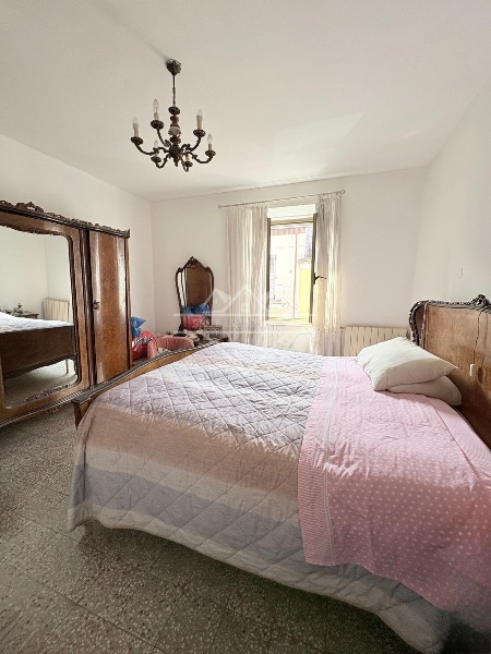 casa indipendente in vendita a Carrara in zona Marina di Carrara