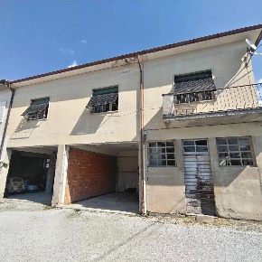 Foto Appartamento a Massa Ronchi - Poveromo con 6 locali in vendita