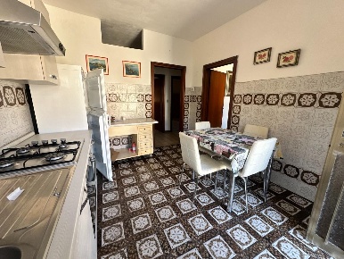 Foto Appartamento a Cascina Centro di 180 m² con 6 locali in vendita