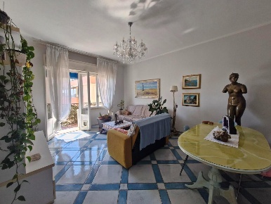 Foto Appartamento a Piombino Centro di 110 m² con 5 locali in vendita