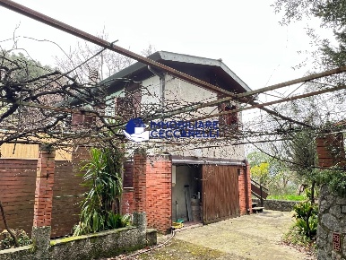 Foto Villa unifamiliare a Massa San Carlo - Antona di 130 m² con 6 locali