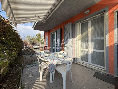 Foto Appartamento a Massa Marina di Massa Centro di 70 m² con 4 locali