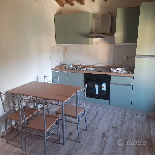 appartamento in affitto a Carrara in zona Centro Città