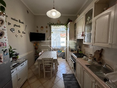 Foto Appartamento a Carrara Stadio, Sant'Antonio, Marasio di 84 m²