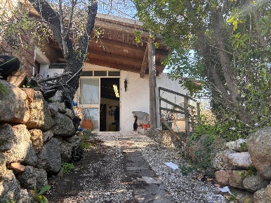 Foto Casale a Aglientu di 200 m² con 6 locali in vendita