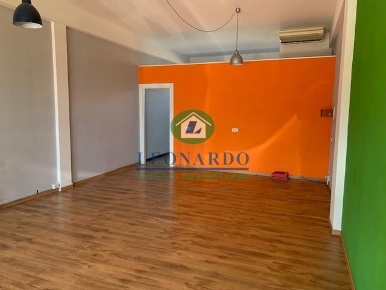 Foto Locale commerciale a Massa e Cozzile Margine Coperta Traversagna