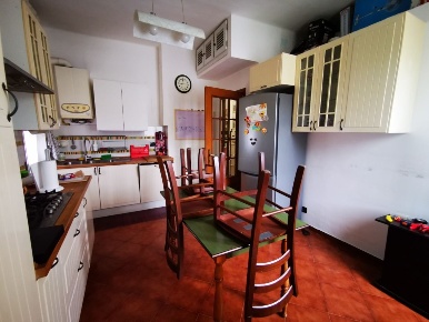 Foto Appartamento in Via Sardorella 53, Genova Bolzaneto di 84 m²