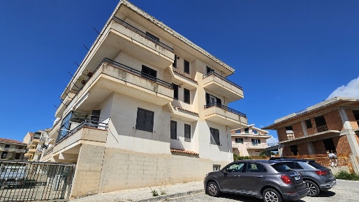 Foto Appartamento a Scicli Centro di 95 m² con 4 locali in vendita