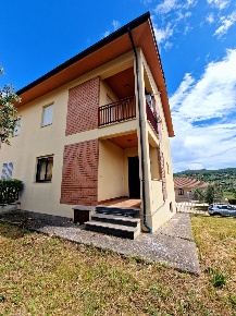 Foto Appartamento in Via San Martino, Montecchio Centro di 140 m²