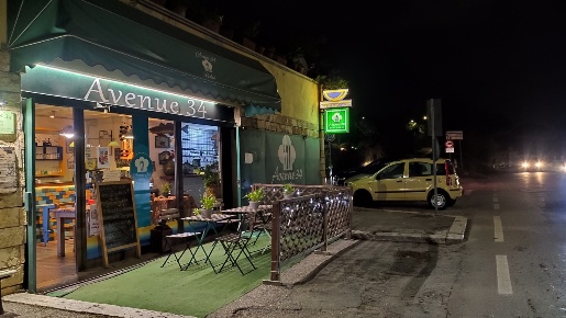 Foto Locale commerciale in Viale Mencacci 34, Anzio Centro Storico di 65 m²