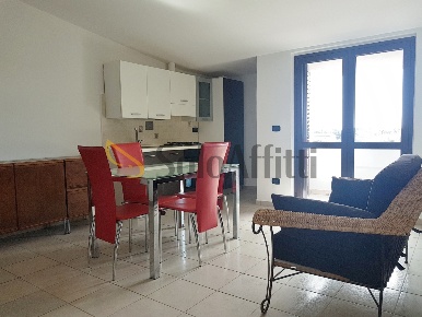 Foto Mansarde a Borgia di 75 m² con 3 locali in affitto
