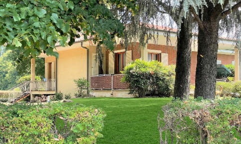 Foto Villa bifamiliare in Via Risorgimento 4, Somaglia Centro di 261 m²
