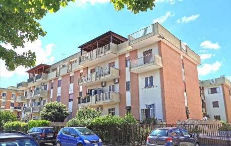 Foto Box in Via de Miro D'Ajeta 11, Foggia Rione Martucci - Diaz di 55 m²