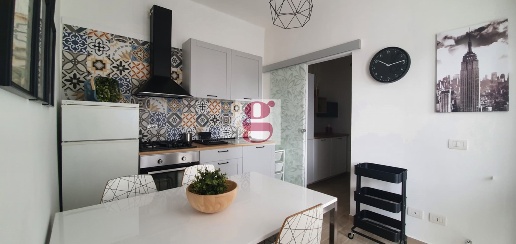 Foto Appartamento a Riccione Alba Mare di 100 m² con 3 locali in vendita