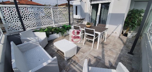 Foto Appartamento a Riccione Alba Mare di 100 m² con 3 locali in vendita