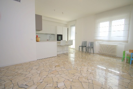 Foto Appartamento in Via Mameli 34, Busto Arsizio Frati di 136 m²