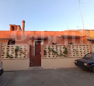 Foto Casa indipendente in Palumbo, Bari Stanic di 110 m² con 5 locali