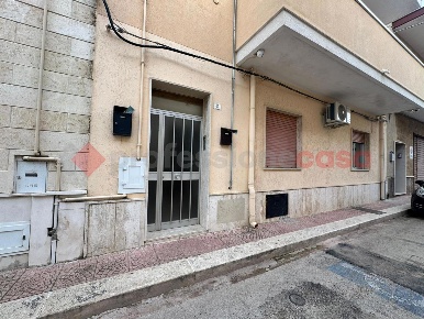 Foto Appartamento in Via CAPECE 40, Leporano Centro di 65 m² con 4 locali