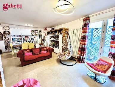 Foto Appartamento a Rimini Via Covignano - Villaggio Azzurro di 237 m²