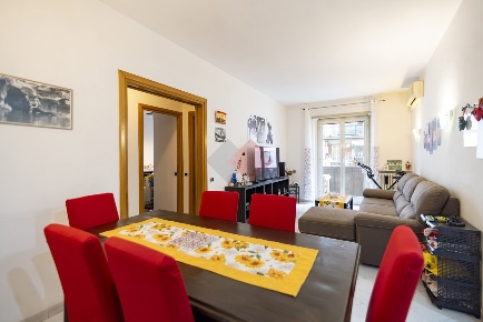 Foto Appartamento in Piazza della Radio 7, Roma Marconi di 86 m² in vendita