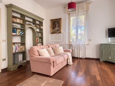 Foto Villa unifamiliare a Cervia Centro con 5 locali in affitto