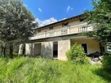 Foto Appartamento in Sarzana, Nuvolera Centro di 398 m² con 10 locali