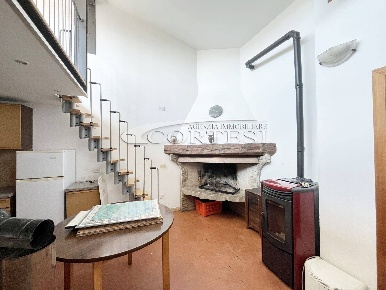 Foto Appartamento in Via Cesare Battisti, Umbertide di 90 m² con 5 locali