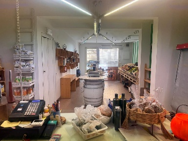Foto Attività commerciale a Poggio a Caiano di 80 m² con 2 locali
