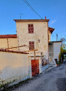 Foto Casa indipendente a Massa Rinchiostra - Quercioli di 100 m² in vendita