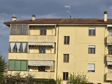 Foto Appartamento a Calcinaia Fornacette di 100 m² con 5 locali in vendita