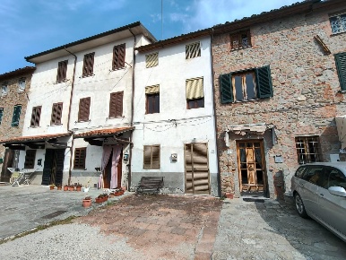 Foto Casa indipendente a Capannori Segromigno - San Colombano di 95 m²