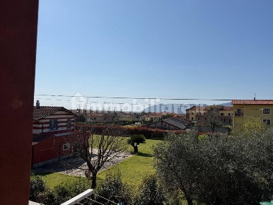 Foto Appartamento a Castelnuovo Magra Colombiera Molicciara di 80 m²