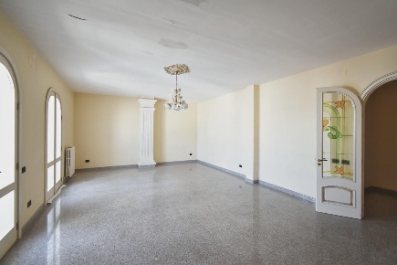 Foto Appartamento a Porto Cesareo Centro di 215 m² con 6 locali in vendita