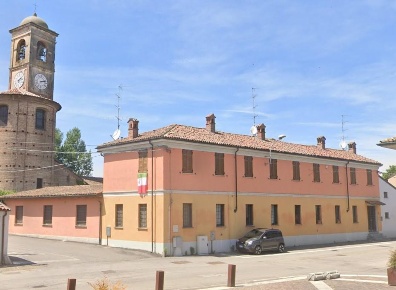 Foto Appartamento a Gambarana Centro di 398 m² con 8 locali in vendita