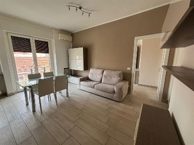 Foto Appartamento in CORSO DANTE, Asti Centro Storico di 68 m² con 2 locali