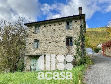 Foto Rustico a Caprese Michelangelo Montalone di 118 m² con 4 locali