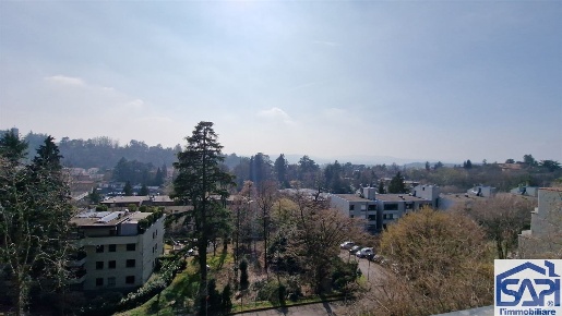 Foto Appartamento in VIA RONCHELLI, Varese Montello di 135 m² con 4 locali