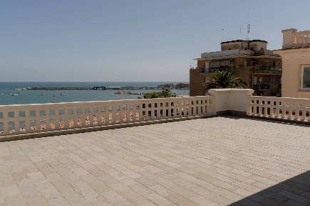 Foto Hotel in Via Antonio Gramsci 122, Anzio Centro Storico di 450 m²
