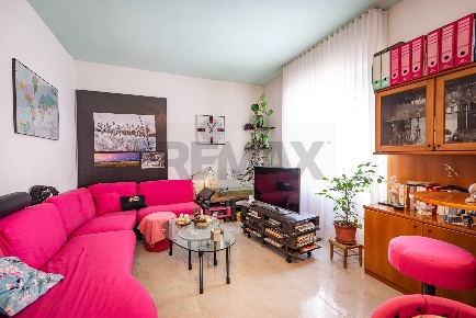 Foto Appartamento in Villa Torre 22, Cingoli Torre di 110 m² con 9 locali