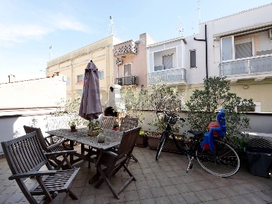Foto Casa indipendente in Via Tommaso Ciccarone 3, Acquaviva delle Fonti